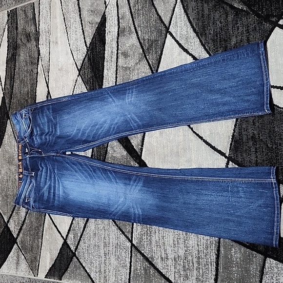 ROCK REVIVAL CHARLOTTE BLACK SEQUINS RHINESTONES EASY-FIT BOOT LEG DENIM JEAN - Picture 4 of 16